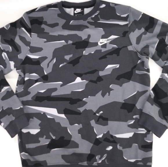 Nike Other - Nike Crew Neck Sweatshit Nike Other - Nike Crew Neck Sweatshit